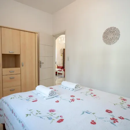 Anna Maria Family House 1 * Калампака